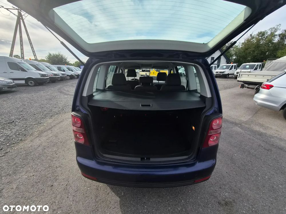 Volkswagen Touran 1.9 TDI Highline - 10
