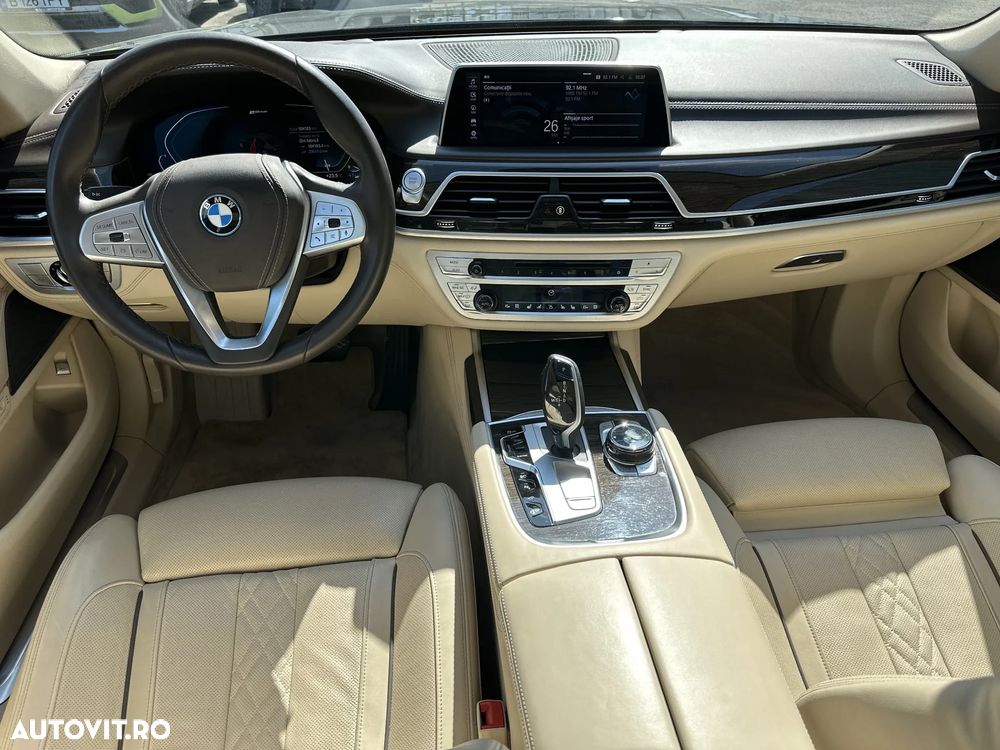 BMW Seria 7 745Le - 10