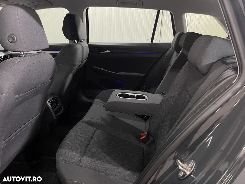 Volkswagen Golf 1.0 eTSI DSG MHEV Life - 13