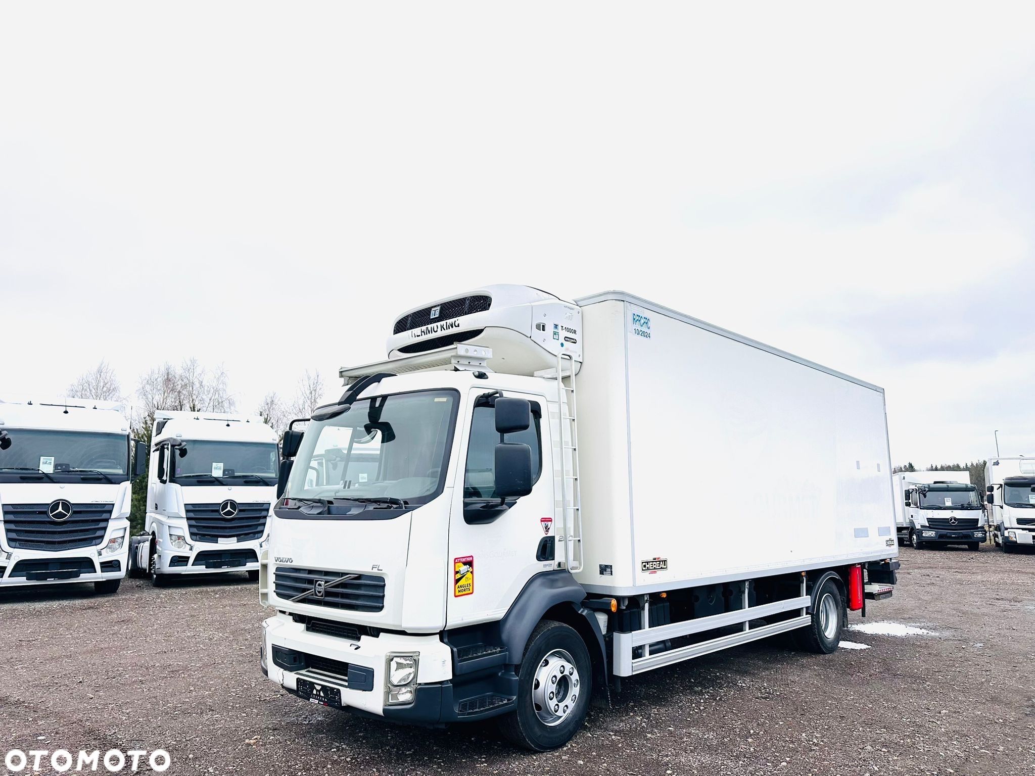 Volvo FL 260 / CHŁODNIA z TERMOKING AGREGAT / DMC 16000kg / WINDA - 1