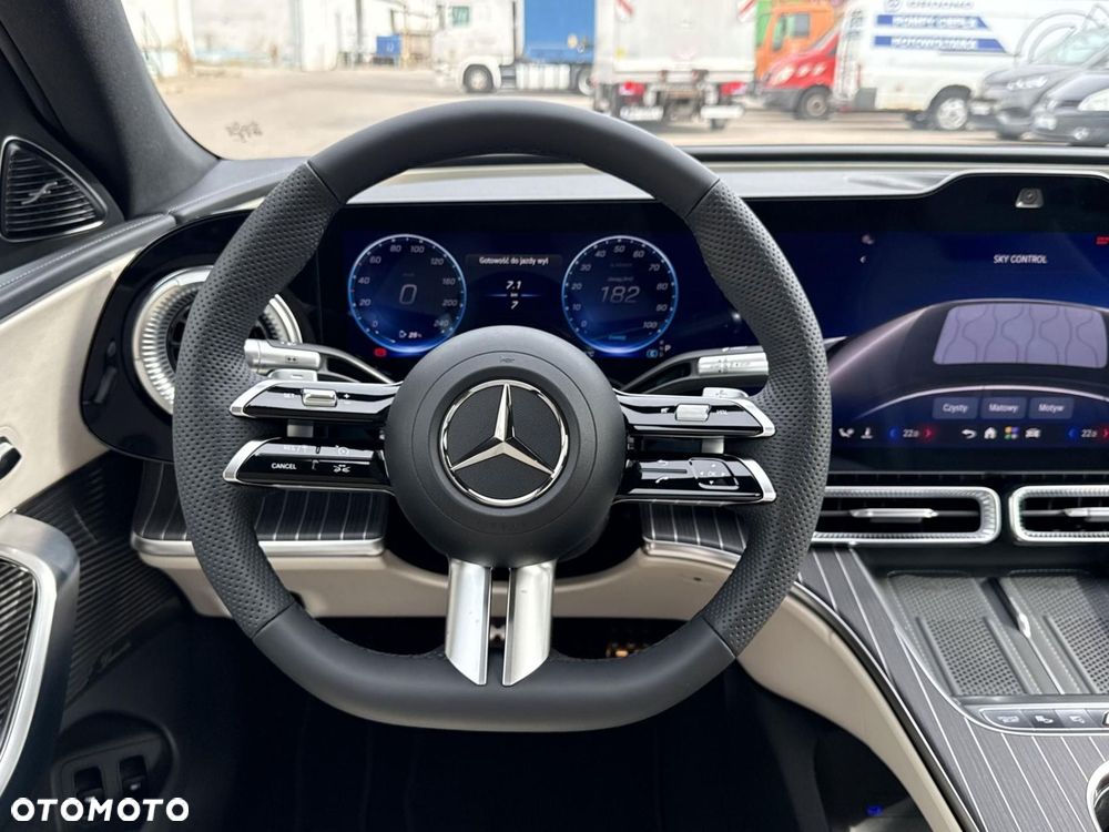Mercedes-Benz Klasa C 400 4-Matic 94kWh - 18
