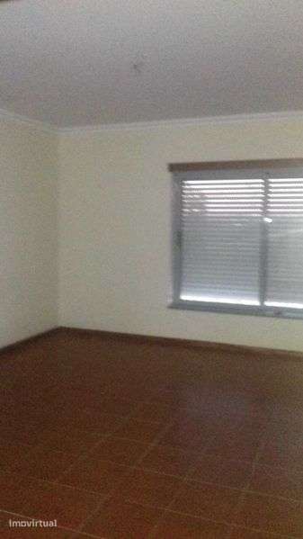 Arrenda-se apartamento - Grande imagem: 3/9