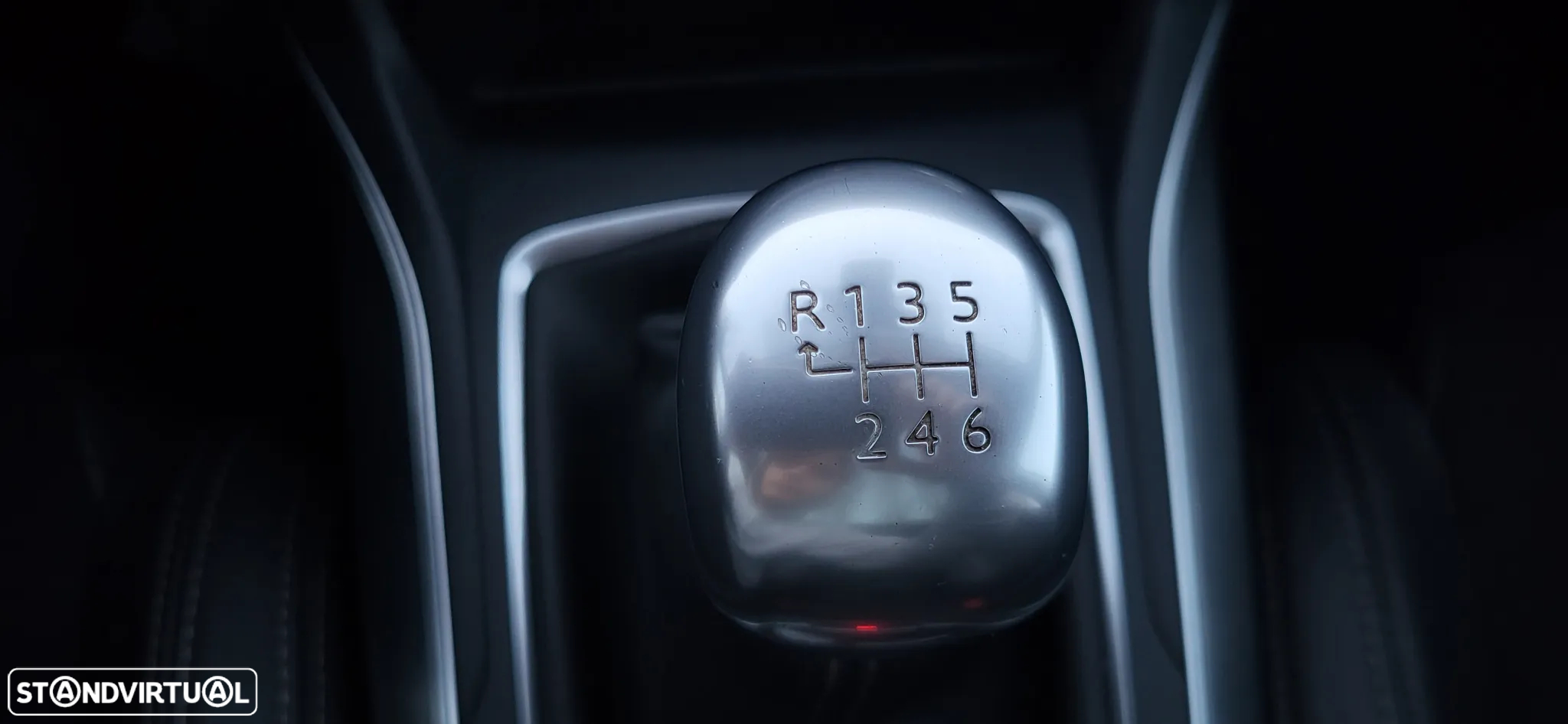 Peugeot 308 130 e-THP Stop & Start Allure - 32