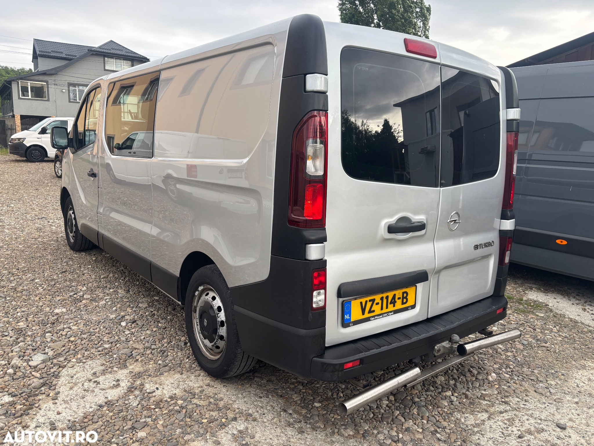 Opel Vivaro - 3