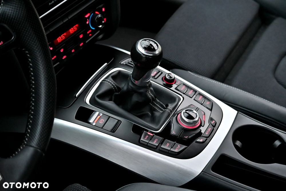 Audi A4 Avant 2.0 TDI DPF S line Sportpaket - 28