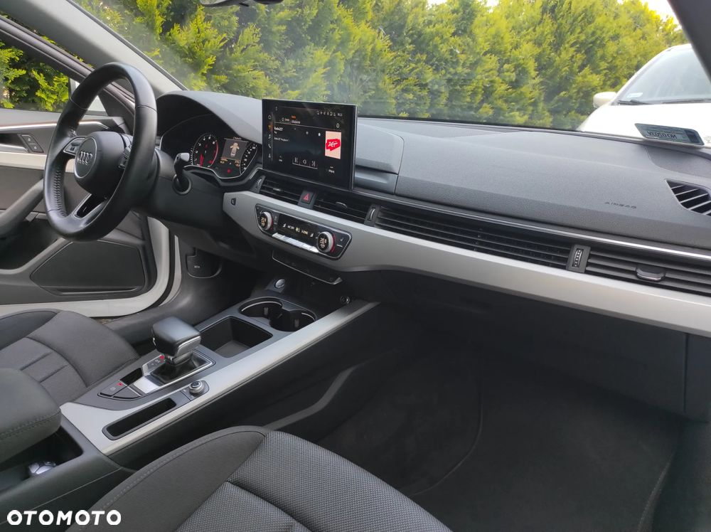 Audi A4 Limousine 35 TFSI mHEV Advanced S tronic - 10