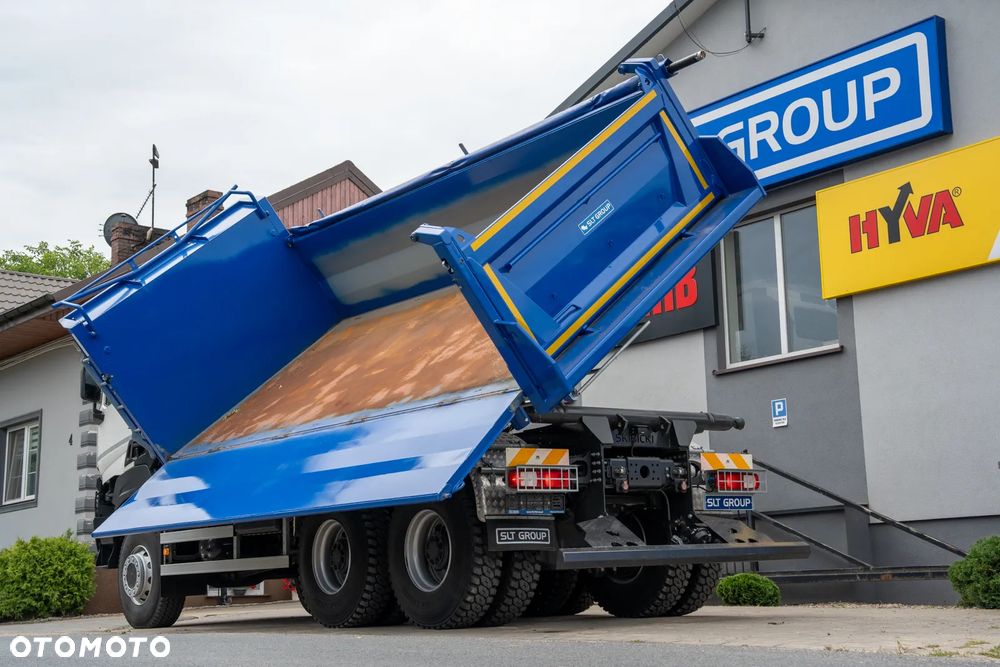 Renault K 440 6X6 - 12