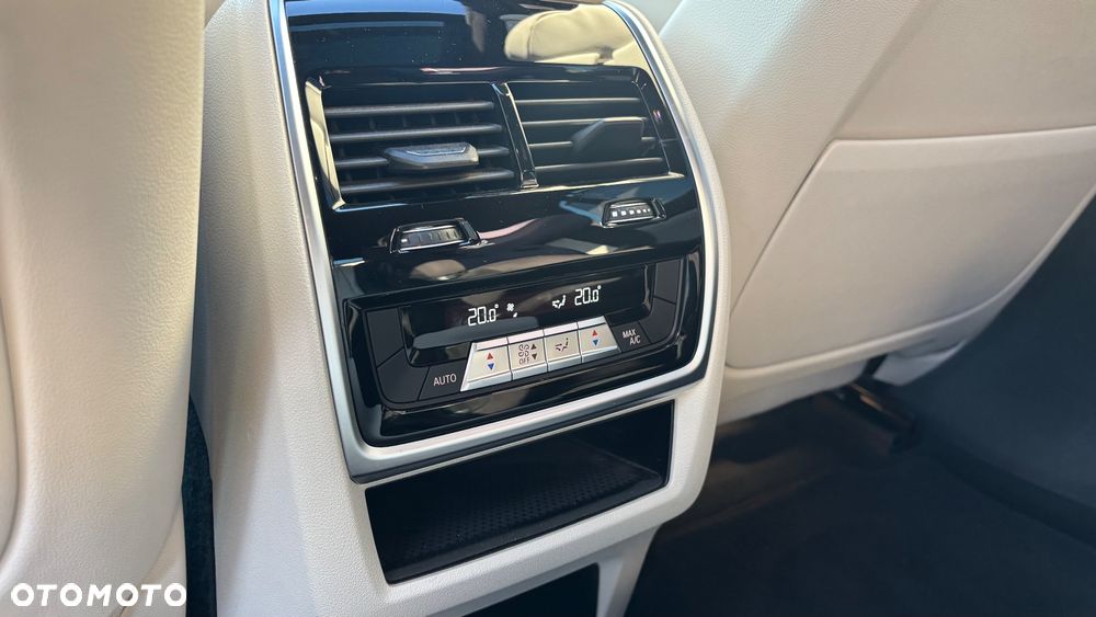 BMW X6 - 16