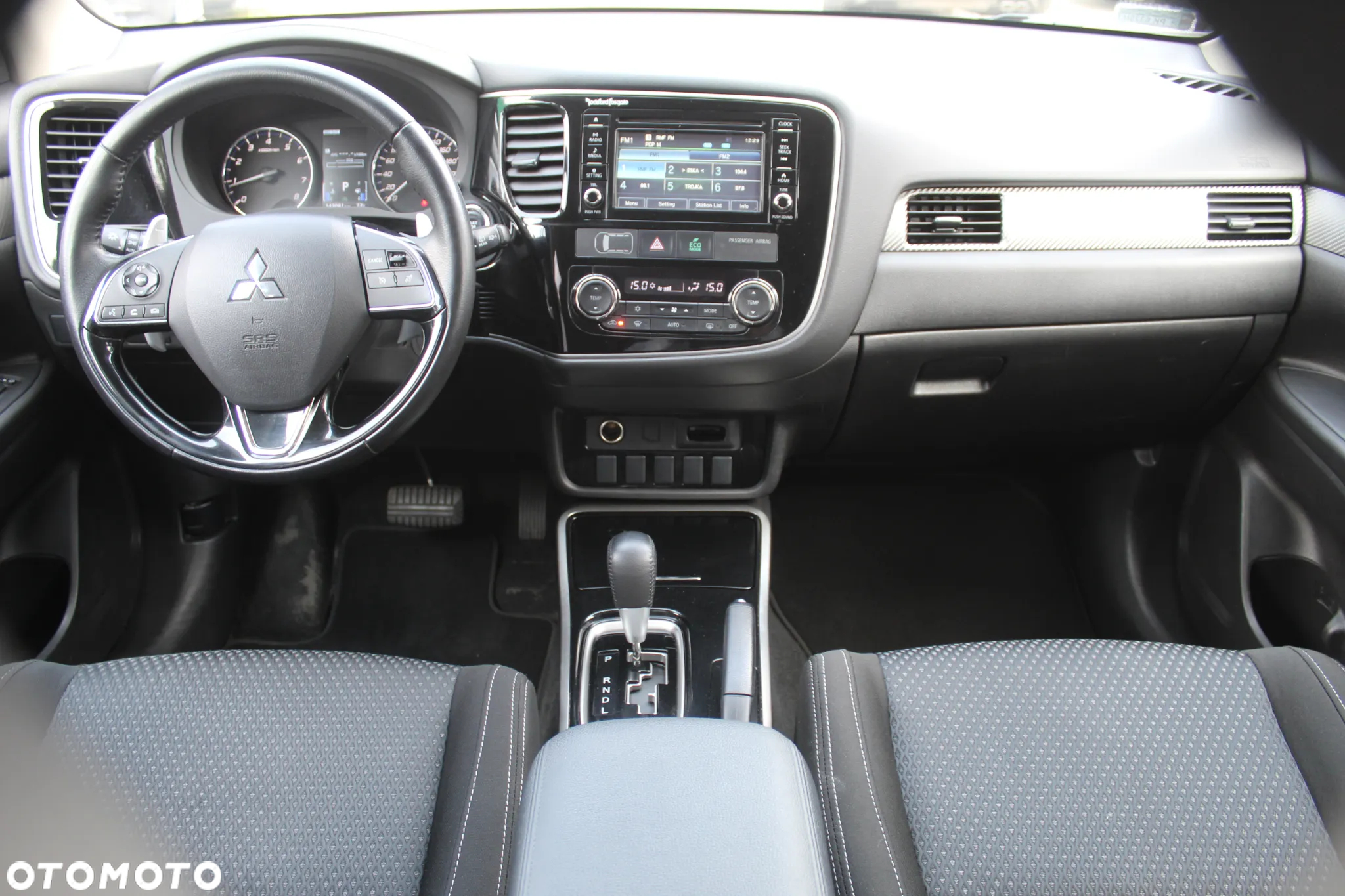 Mitsubishi Outlander 2.0 Intense + 4WD CVT - 13