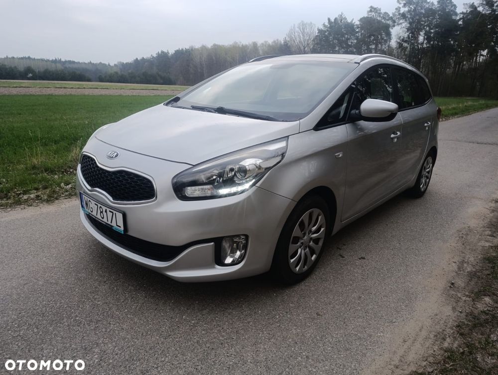Kia Carens 1.7 CRDi 115 Dream Team Edition - 1