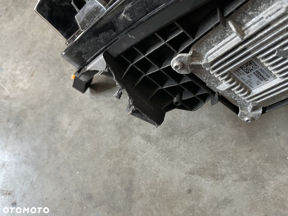 Lampa przednia lewa Renault Megane V E-TECH - 7