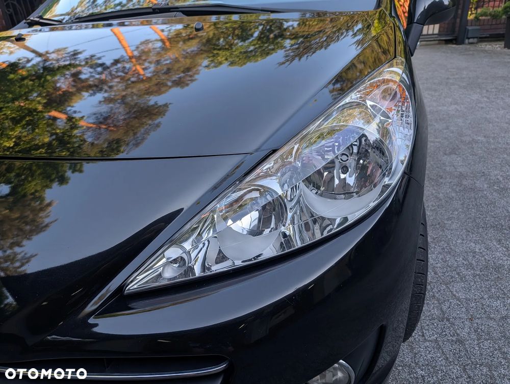Peugeot 207 1.4 - 7