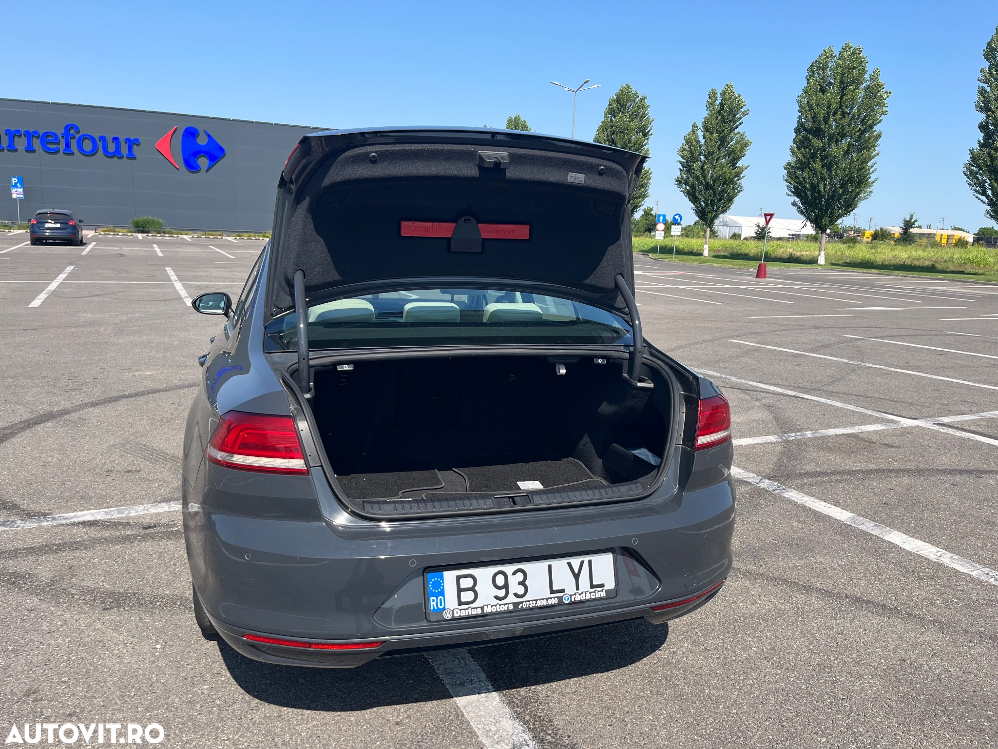 Volkswagen Passat 2.0 TDI Highline - 10