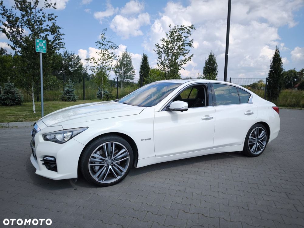Infiniti Q50 - 17