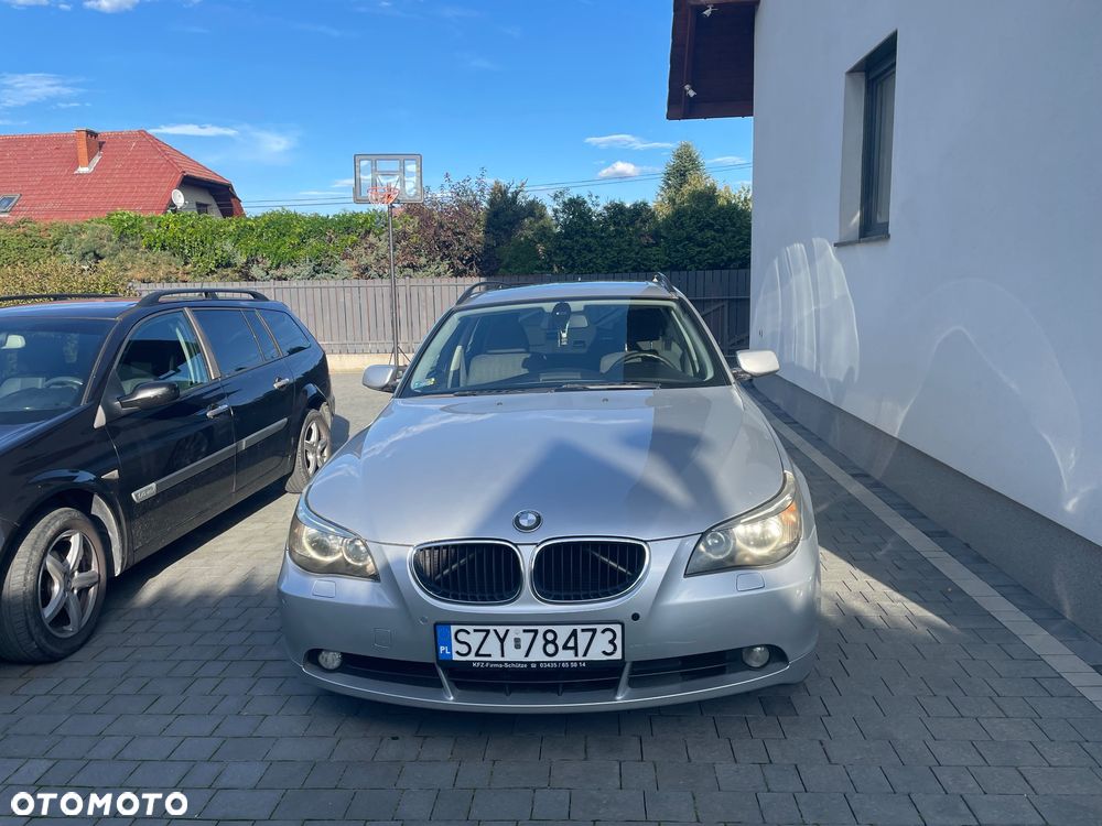 BMW Seria 5 523i - 7