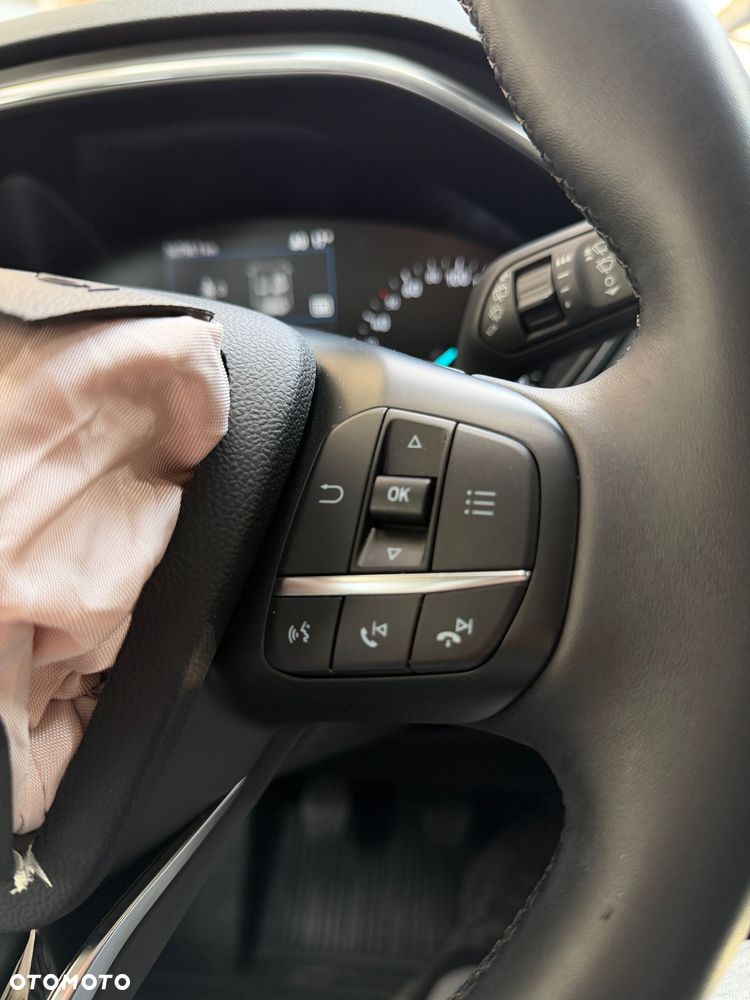 Ford Focus 1.0 EcoBoost Hybrid ACTIVE X - 18