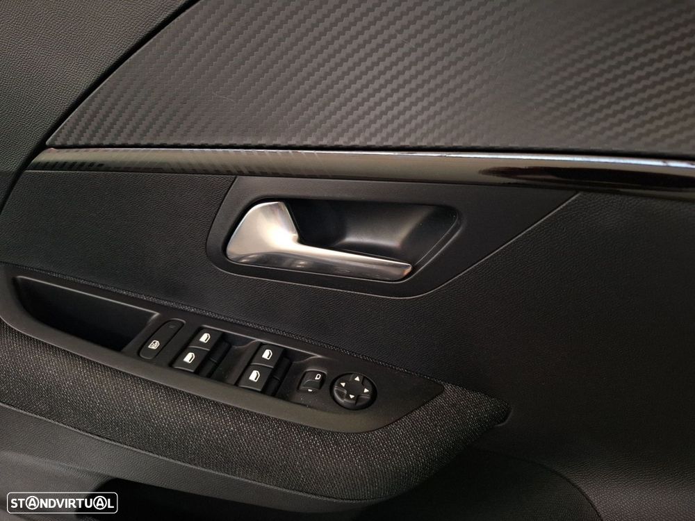 Peugeot e-208 50 kWh Style - 21