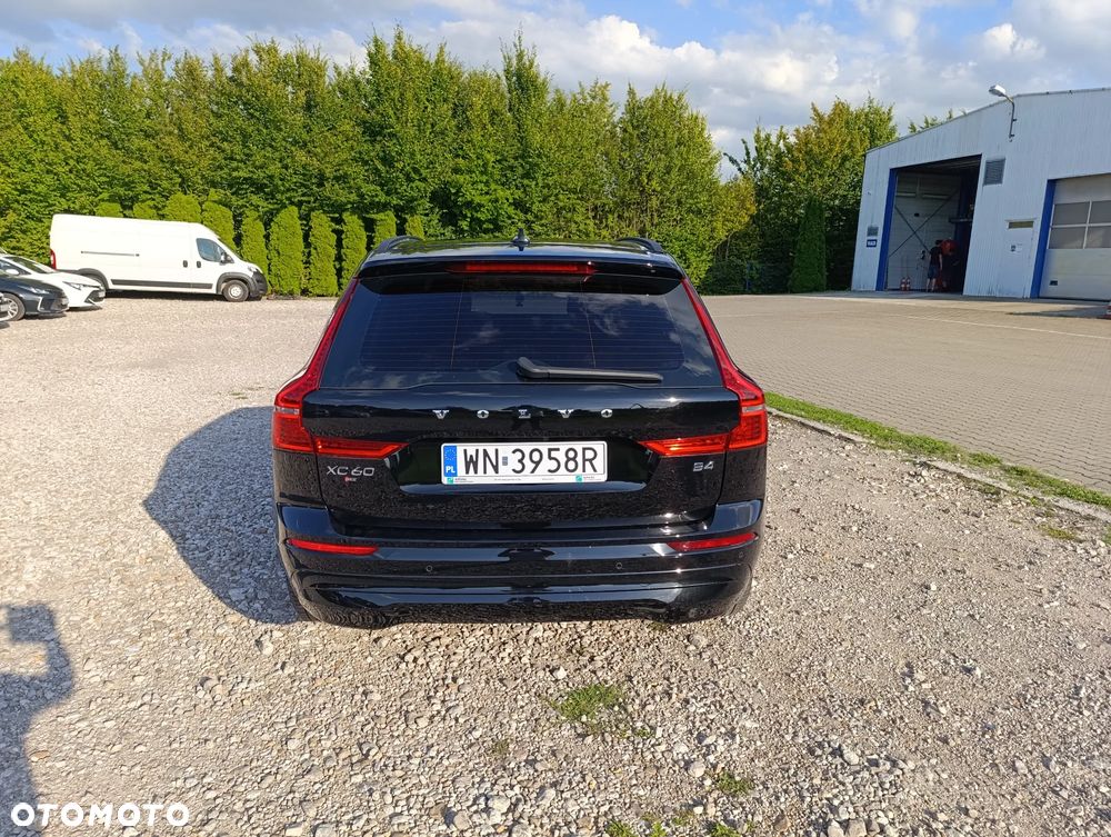 Volvo XC 60 B4 D Momentum Pro - 10