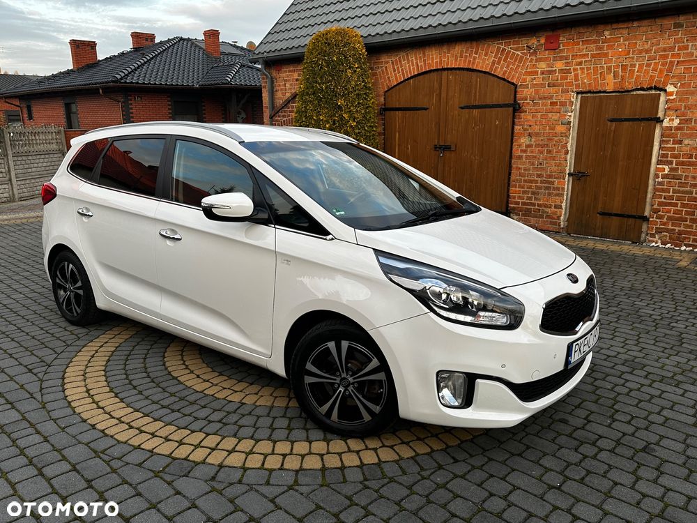 Kia Carens - 6