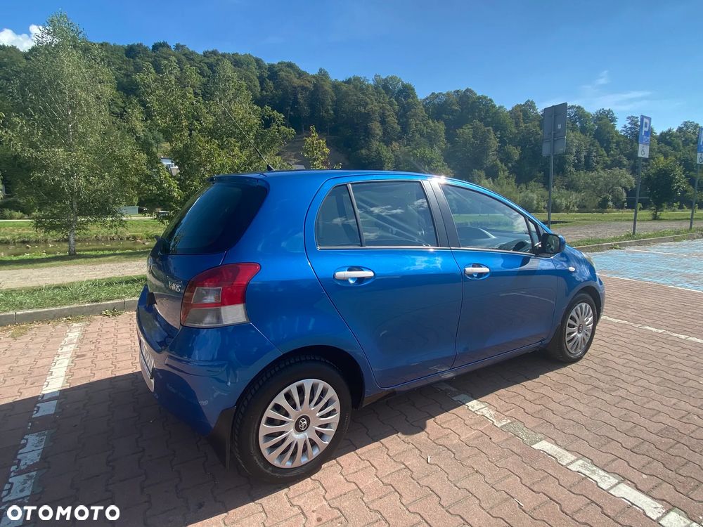 Toyota Yaris 1.33 Terra - 4