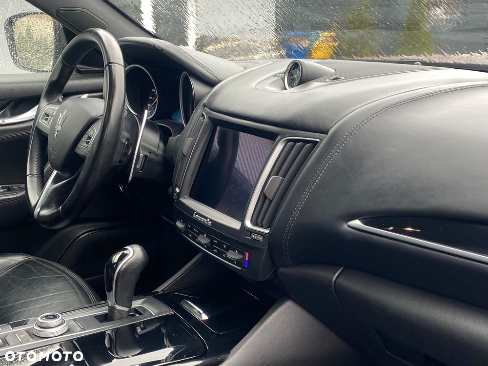 Maserati Levante S Q4 - 14
