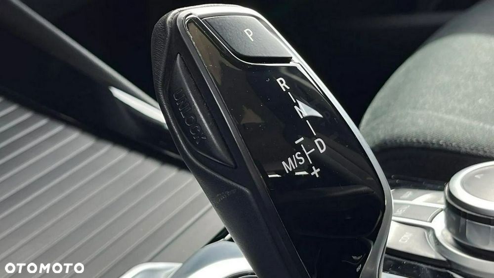 BMW X3 xDrive20d Business Edition - 36