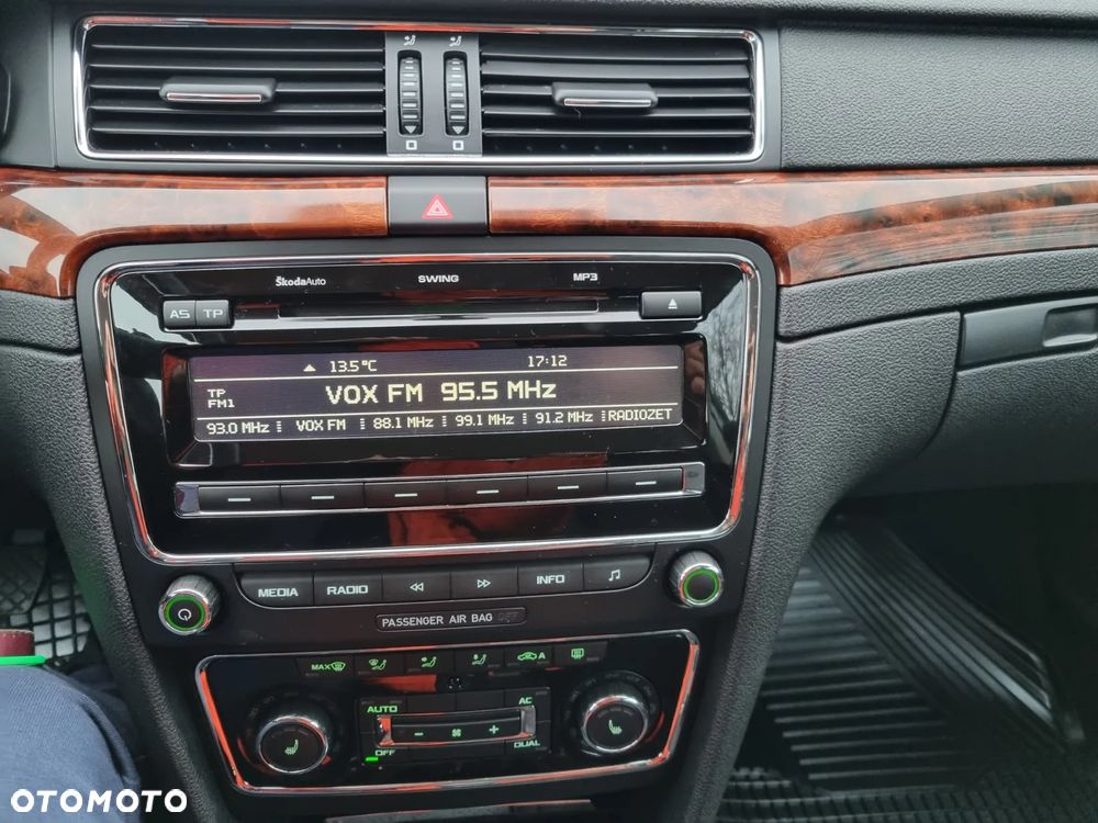 Skoda Superb 2.0 TDI Platinum - 27