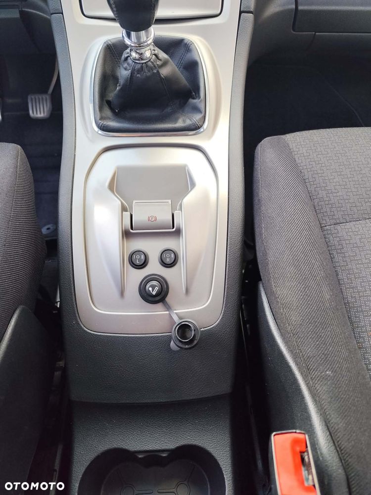 Ford Galaxy - 21