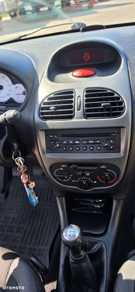 Peugeot 206 1.4 HDI XT - 16