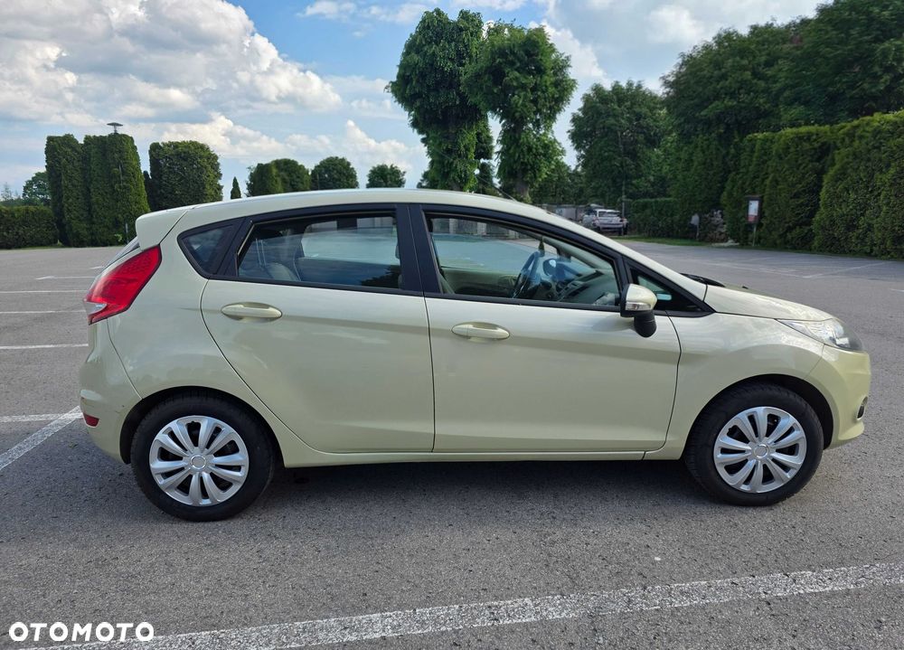 Ford Fiesta - 5