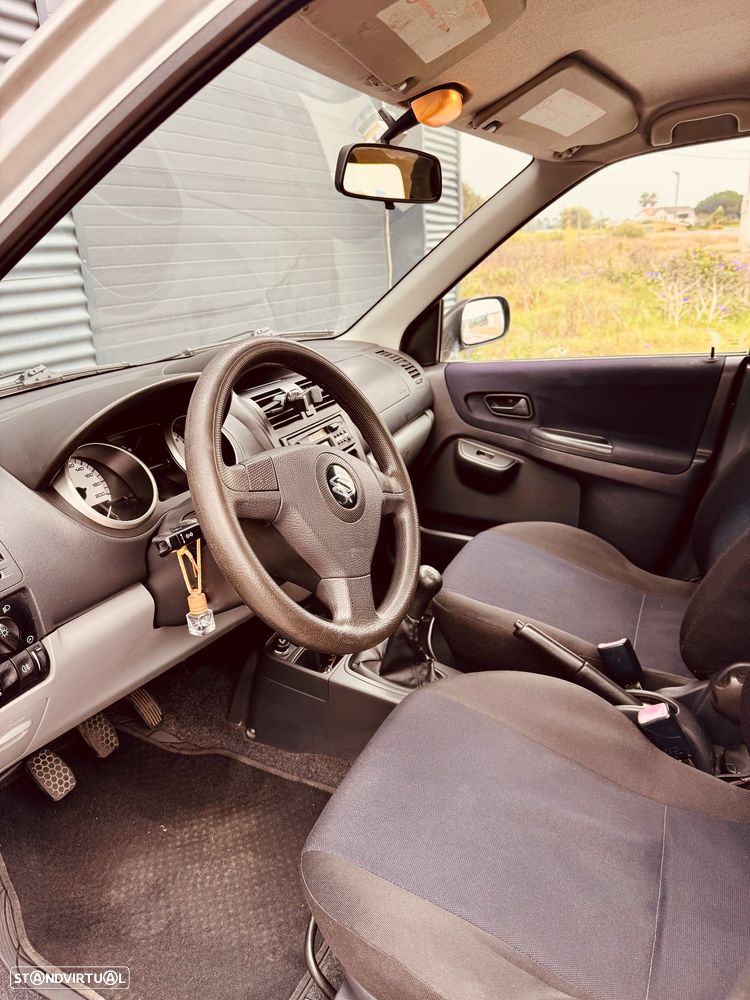 Suzuki Ignis 1.3 VVT 16V GLX - 6