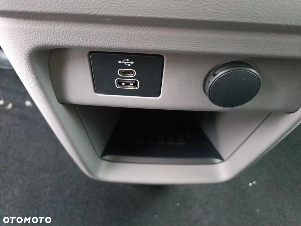 Ford Tourneo Custom 2.5 PHEV CVT 340 L2 Titanium X - 23