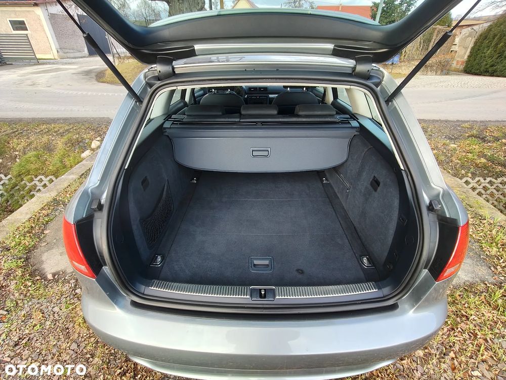 Audi A4 Avant 2.0 TDI DPF quattro - 18