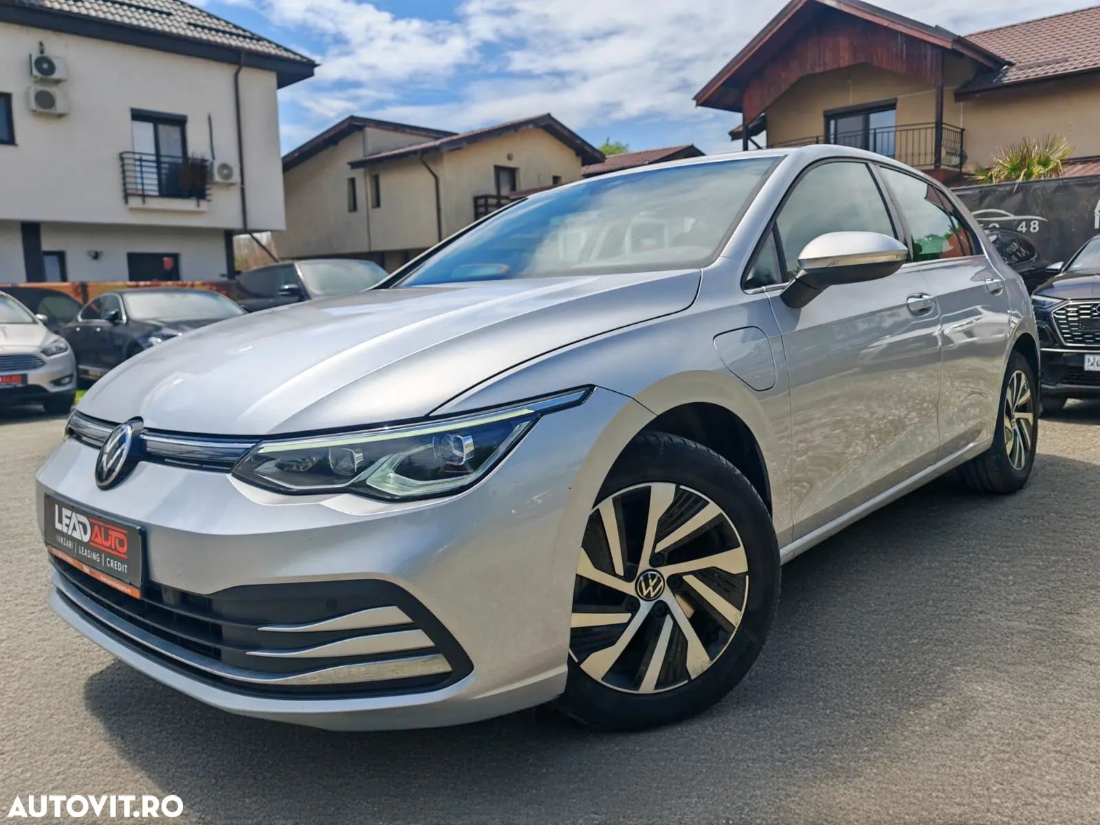 Volkswagen Golf 1.4 eHybrid Style - 1