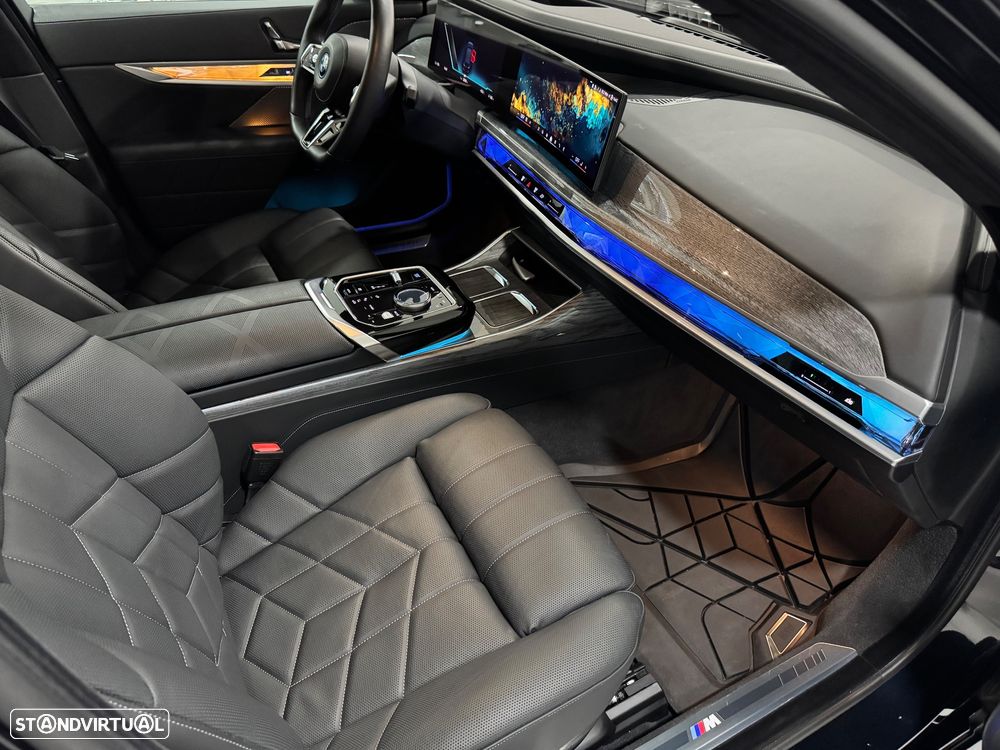BMW i7 xDrive60 Pack Desportivo M Pro - 20