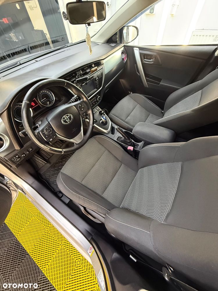 Toyota Auris 1.8 HSD Prestige NAVI - 12