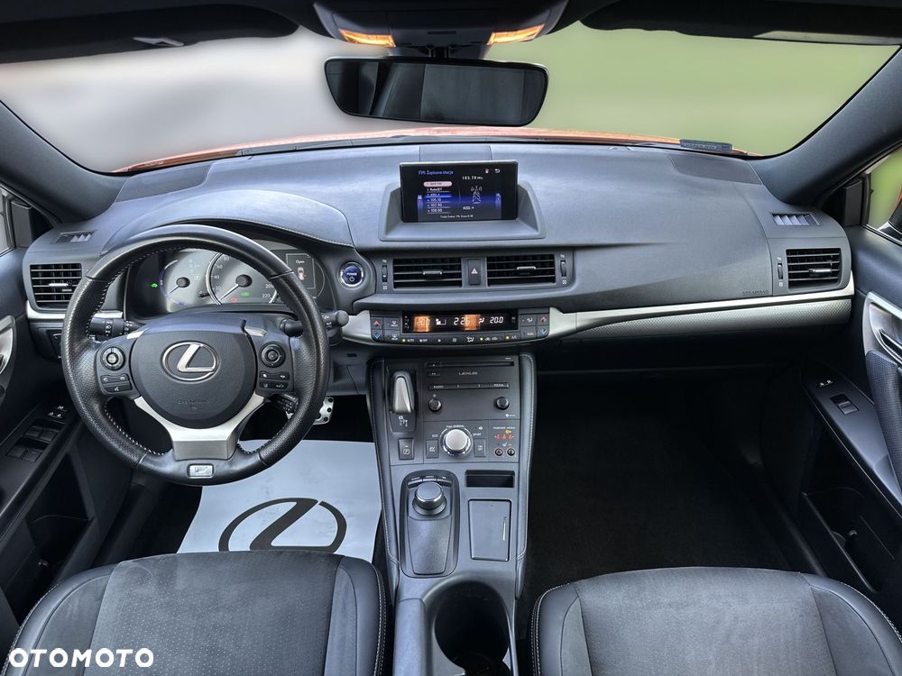 Lexus CT 200h F Sport - 17