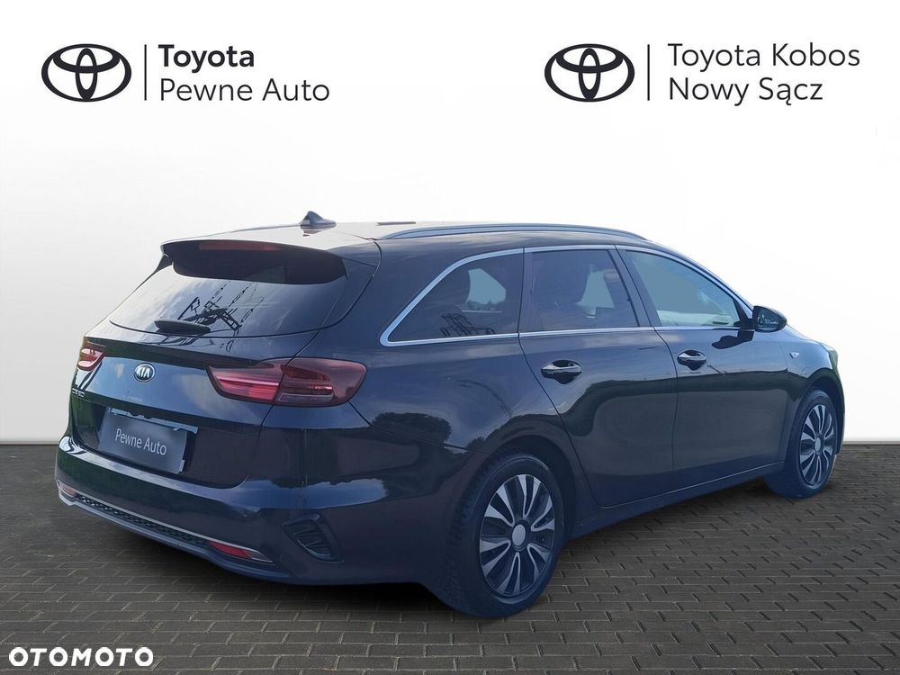 Kia Ceed 1.4 L - 5