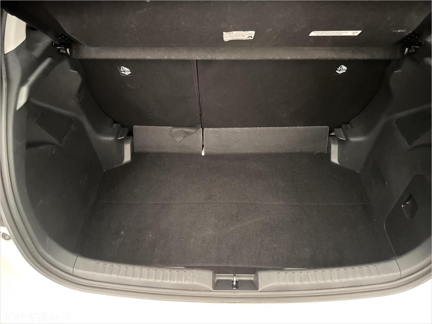 Toyota Yaris Hybrid 1.5 Comfort - 18