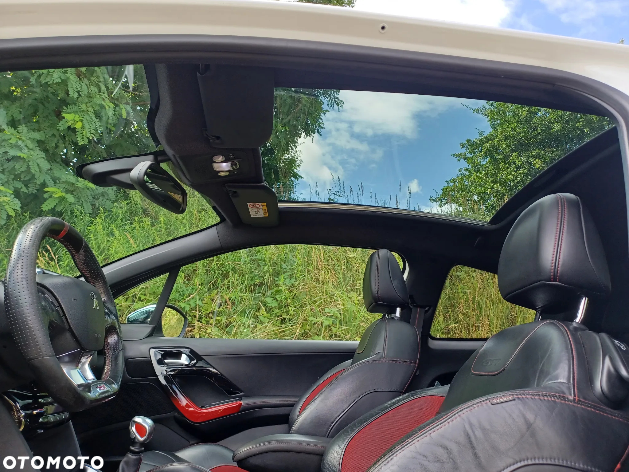 Peugeot 208 1.6 THP GTi - 14