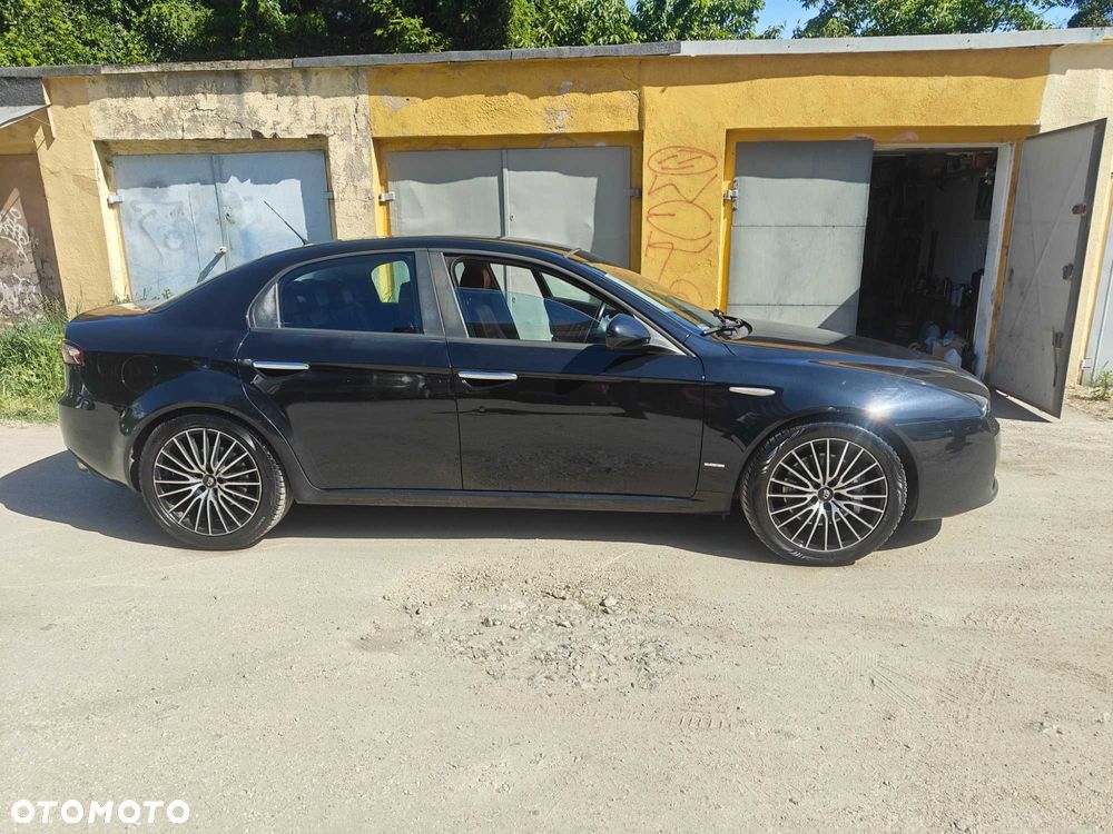 Alfa Romeo 159 - 2