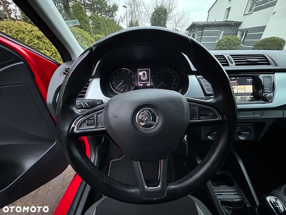 Skoda Fabia 1.2 TSI Cool Edition Red & Grey - 12