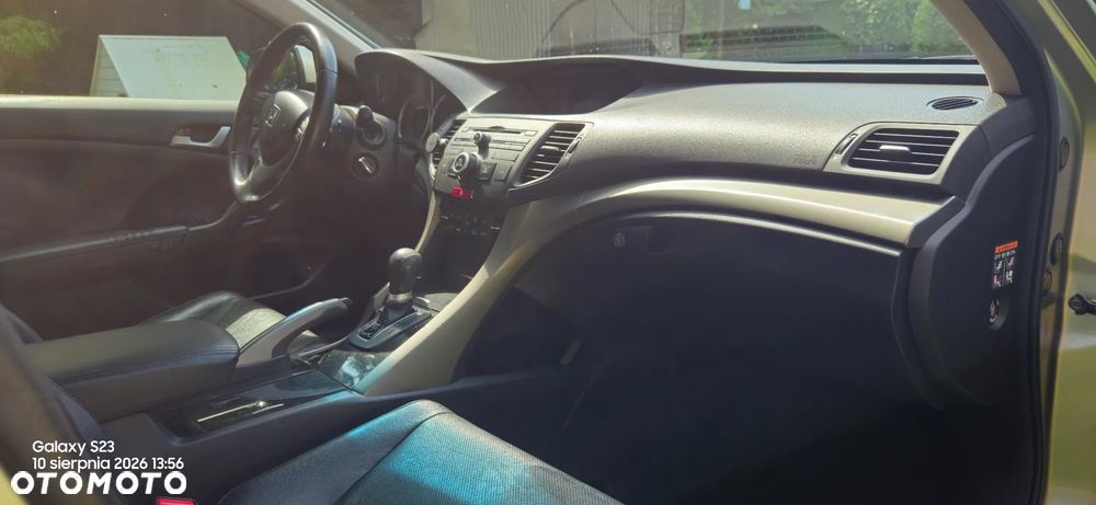 Honda Accord 2.4 Executive - 12