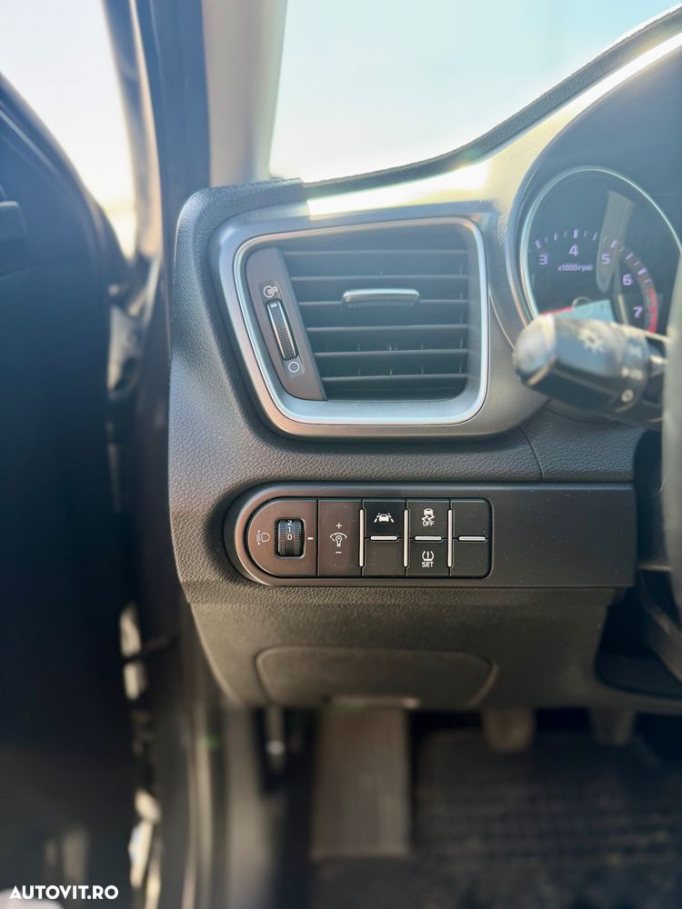 Kia Ceed 1.5 T-GDI 6MT Best - 22