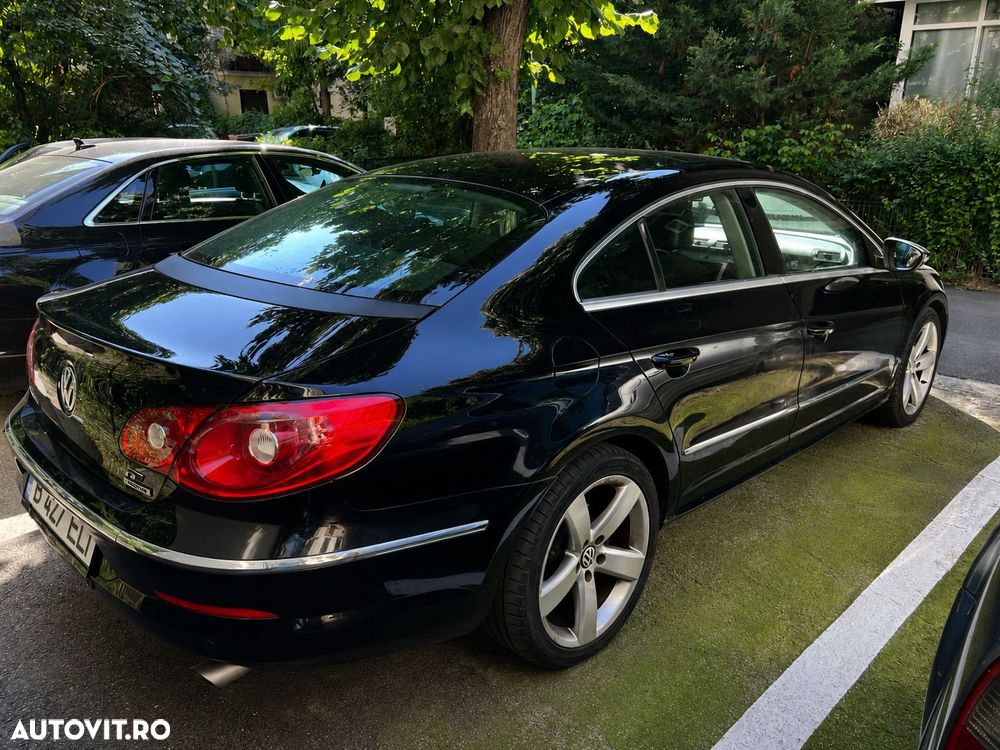 Volkswagen Passat - 4