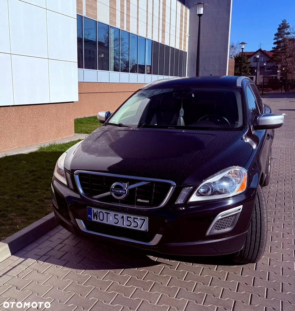 Volvo XC 60 DRIVe R Design - 2