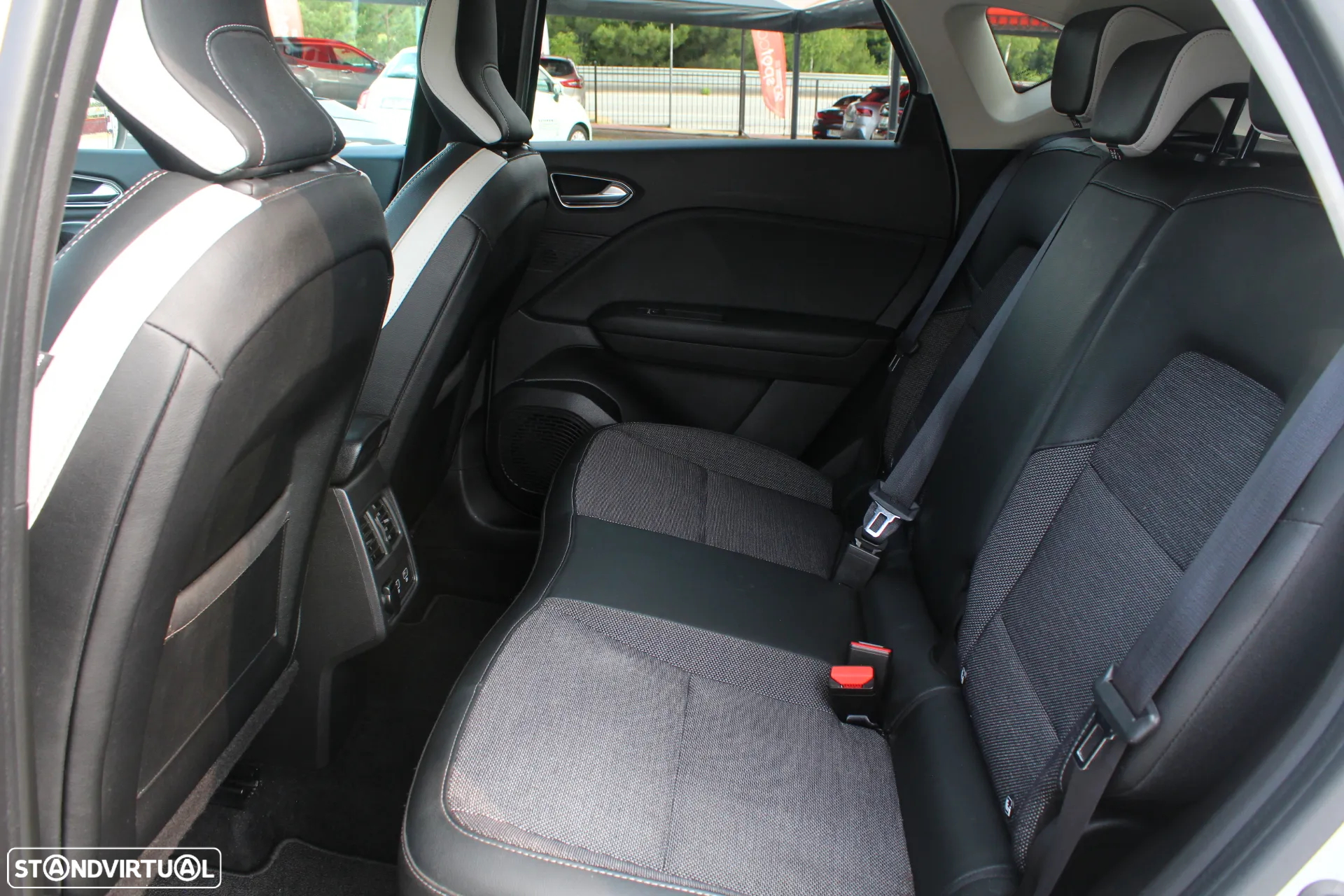 Renault Captur 1.0 TCe Intens Bi-Fuel - 9