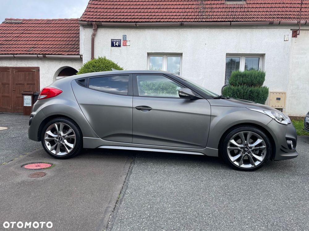 Hyundai Veloster - 7