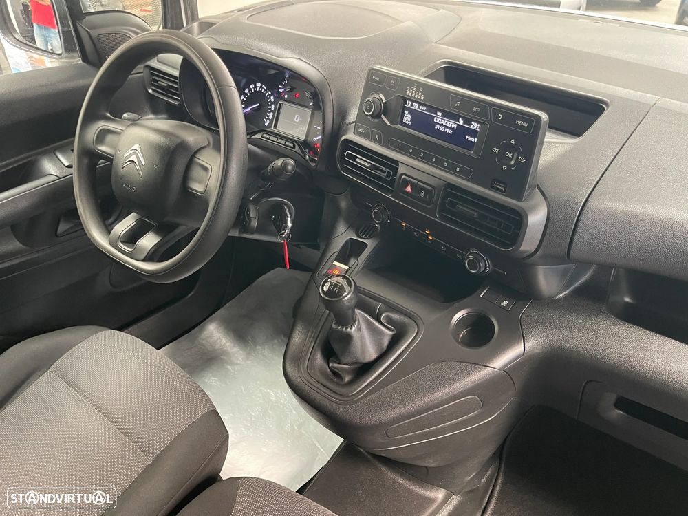 Citroën Berlingo 1.5 BlueHDI XL 3 Lugares C/IVA - 35