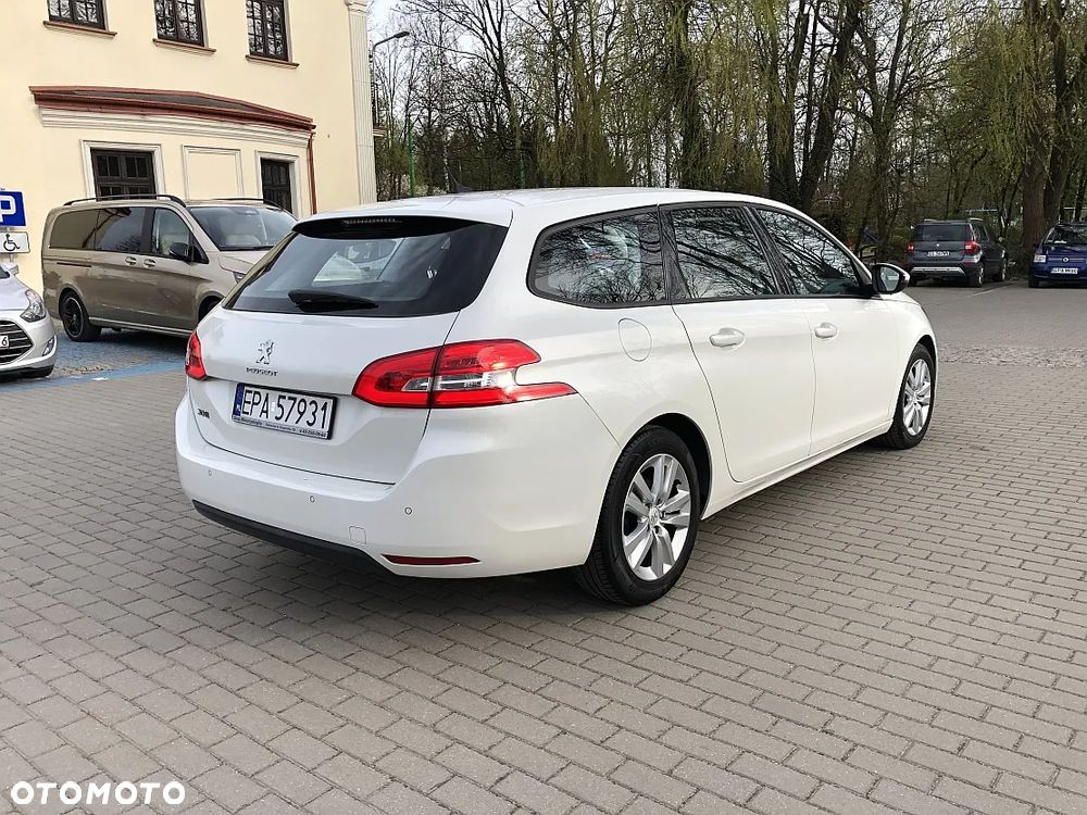 Peugeot 308 1.6 e-HDi Active S&S - 9
